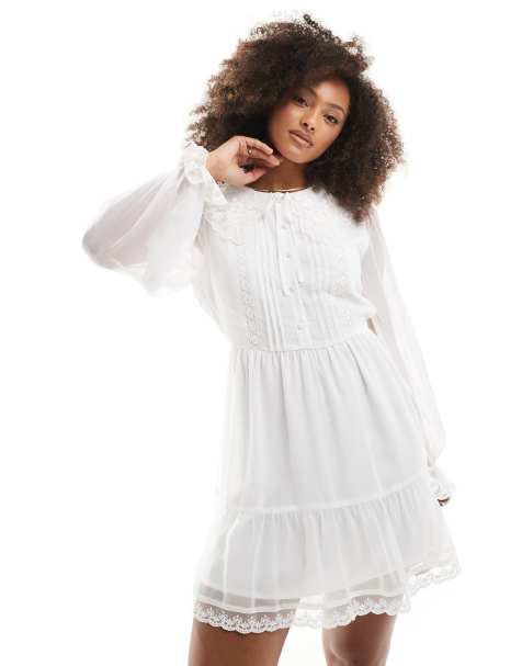 Miss Selfridge – Chiffon-Minikleid in Weiß mit Kragendetail - view 1