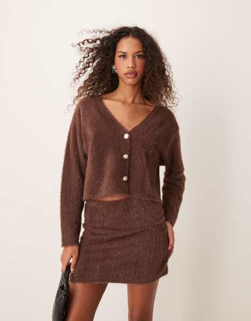 Miss Selfridge - Chokoladebrun cardigan med V-hals og knapper - Del af sæt