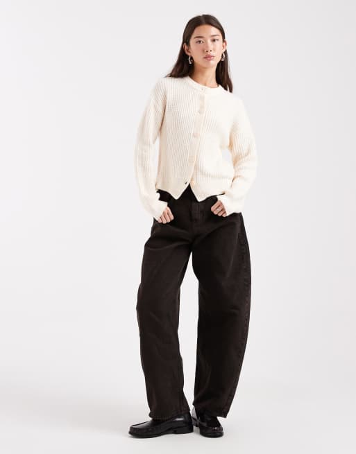 Miss Selfridge chunky rib knit crew neck cardigan in cream, 3 of 4
