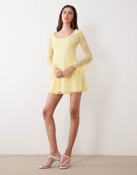 Miss Selfridge - Citrongul tætsiddende minikjole med svaj i blondestof - view 1