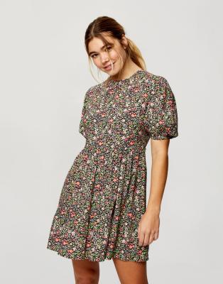 Miss Selfridge cluster print tea dress in black | ASOS