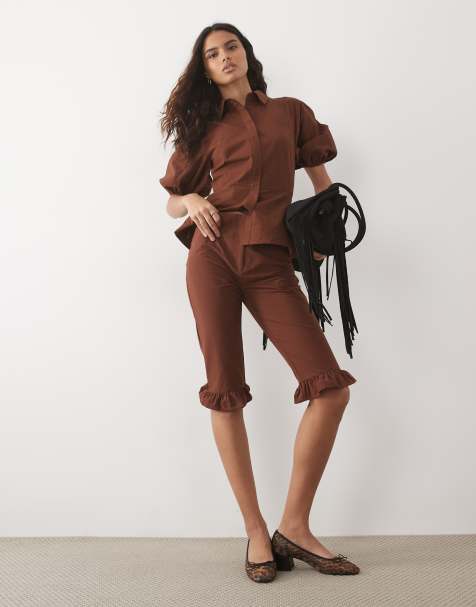 Miss Selfridge co-ord med flæsekant capribukser i chokolade - view 1