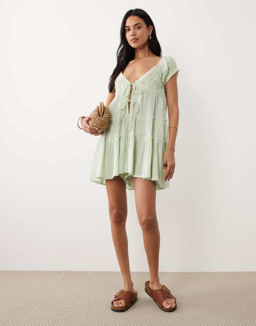 Miss Selfridge - Combishort de plage noué devant à broderies - Sauge, 2 de 4