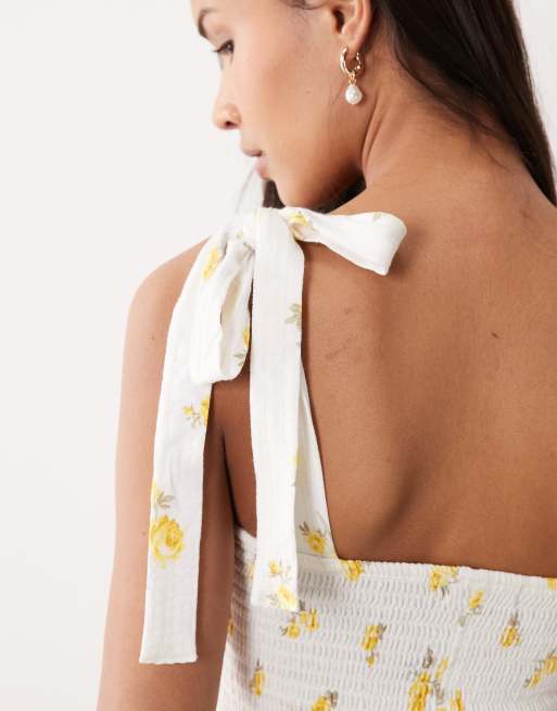 Miss Selfridge - Combishort en crépon à petites fleurs avec épaules nouées, 3 de 4
