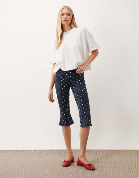 Miss Selfridge - conjunto de pantalón capri con estampado de lunares azul marino - view 1