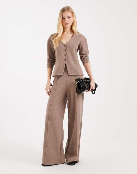 Miss Selfridge - Coordinato con cardigan con scollo a V e bottoni - view 1