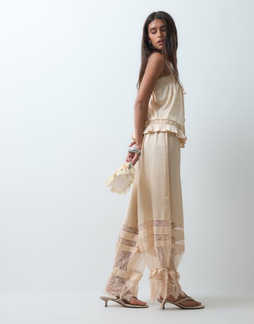 Miss Selfridge - Coordinato in raso e pizzo color cipria