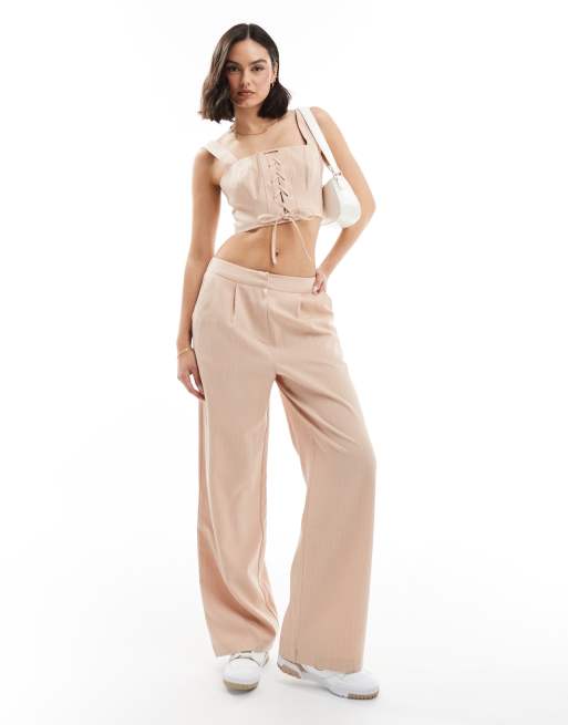 Miss Selfridge - Coordinato sartoriale rosa gessato con crop top a corsetto con lacci