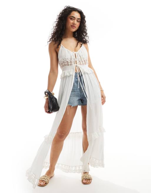 Miss Selfridge - Copricostume lungo con spalline sottili da spiaggia allacciato sul davanti color crema con inserti in pizzo