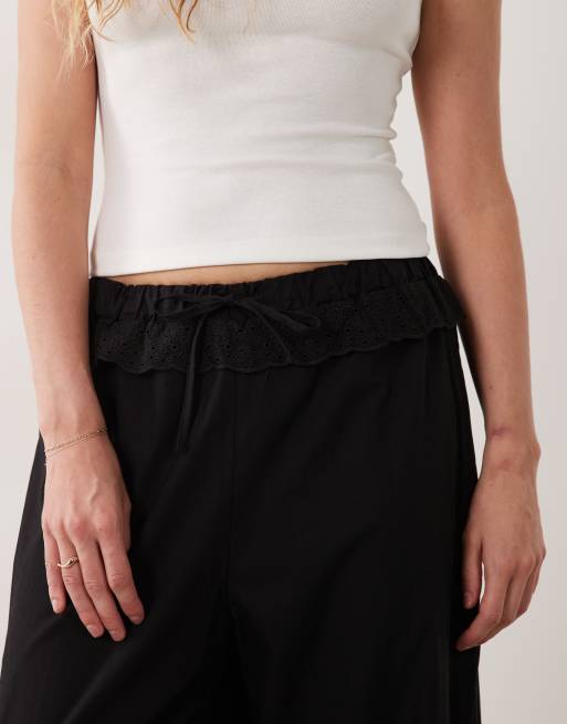Miss Selfridge cotton broderie bloomer trouser in black, 3 of 5