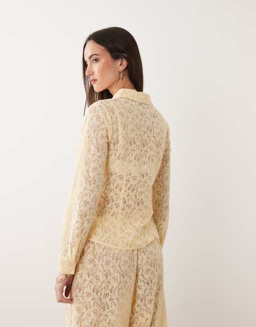 Miss Selfridge - Cremefarvet figursyet skjorte i blondestof, 4 af 4