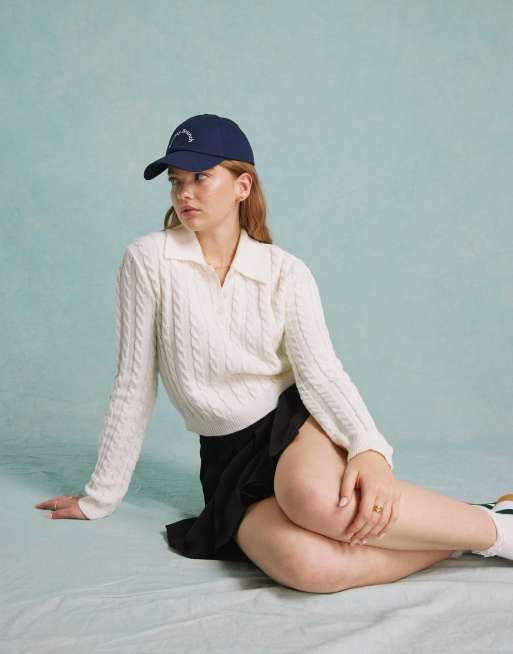 Miss Selfridge - Cremefarvet polotop med kravedetalje i kabelstrik