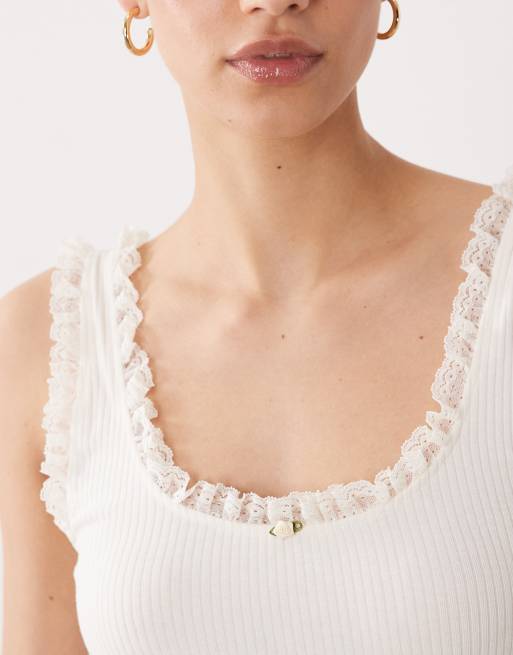 Miss Selfridge - Cremefarvet ribstrikket overdel med blondedetaljer, 2 af 4