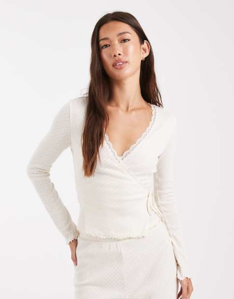 Miss Selfridge - Cremefarvet slå om-top i pointelle - view 1