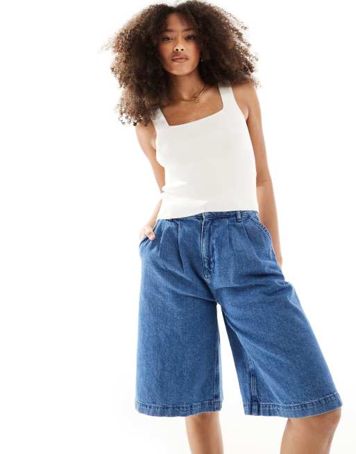 Miss Selfridge - Crop top color crema in maglia compatta con scollo squadrato e spalline spesse
