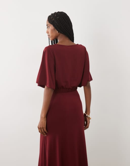 Miss Selfridge - Crop top d'ensemble à manches chauve-souris et ourlet froncé - Prune, 4 de 4