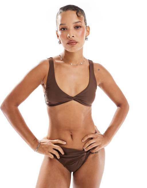 Miss Selfridge – Cropped Bikinioberteil in Schokobraun mit verdrehter Vorderseite, 4 von 4