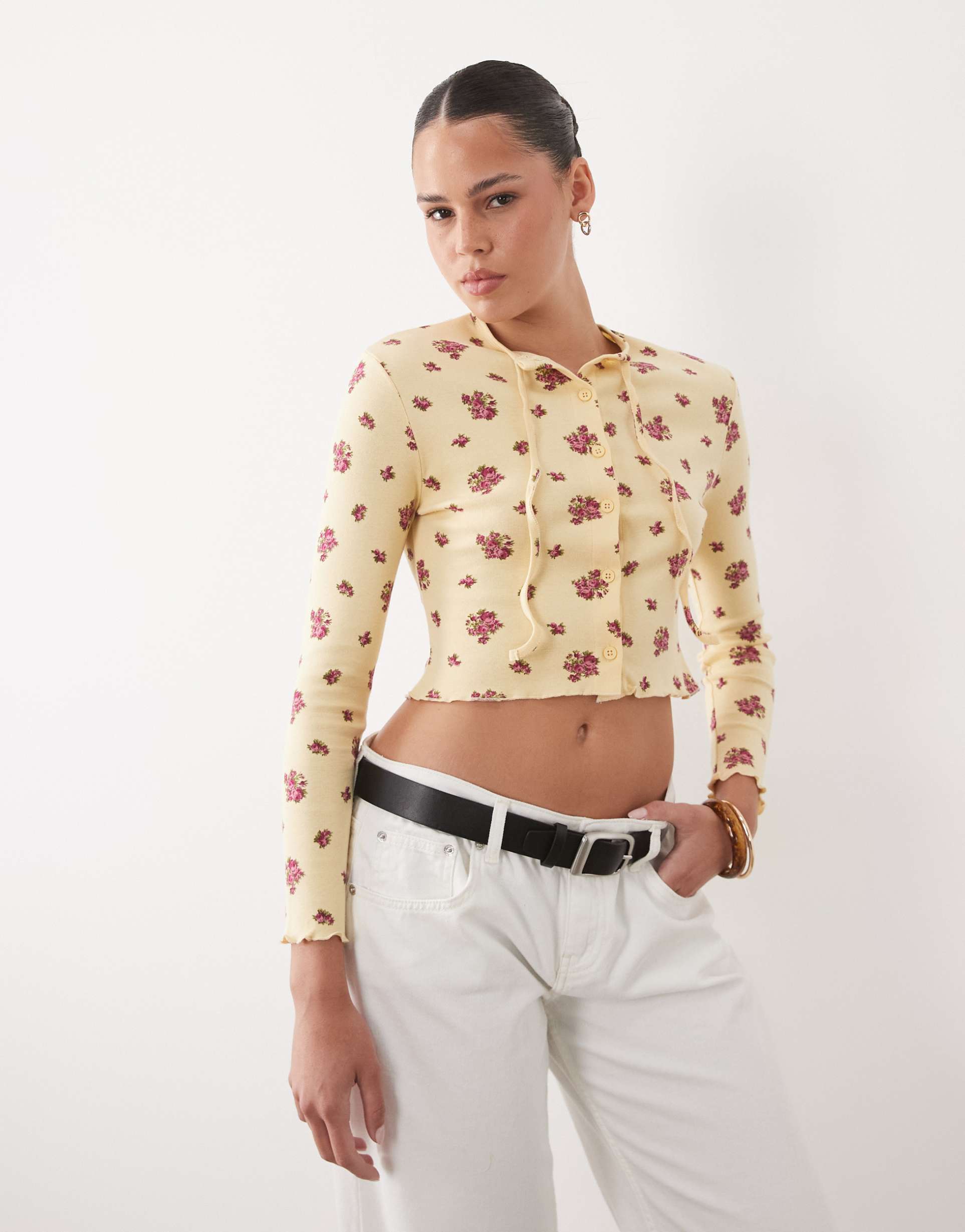 miss selfridge cropped cardigan in floral print