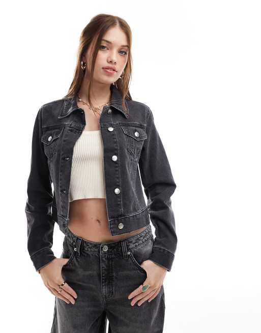 Miss Selfridge – Czarna kurtka jeansowa o fasonie girlfriend z efektem sprania