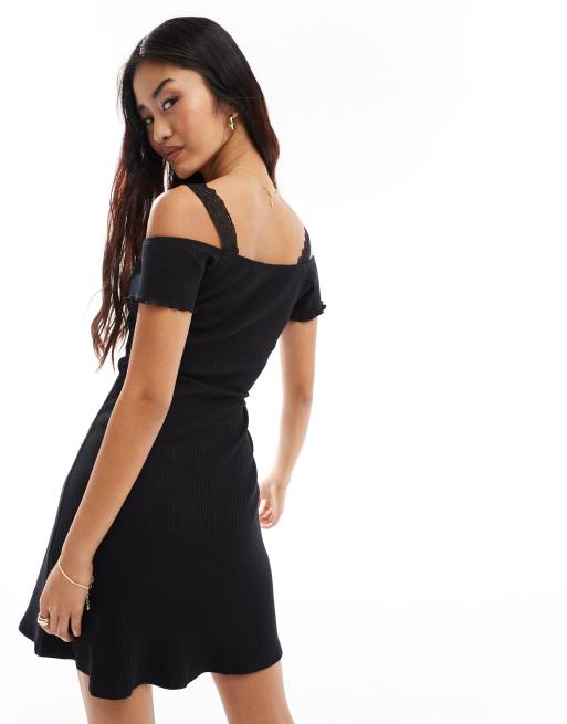 Miss Selfridge – Czarna sukienka mini z koronkowymi wstawkami, 4 z 4
