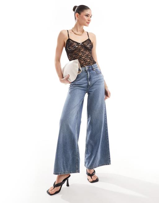 Miss Selfridge – Czarne koronkowe body na ramiączkach, 2 z 4