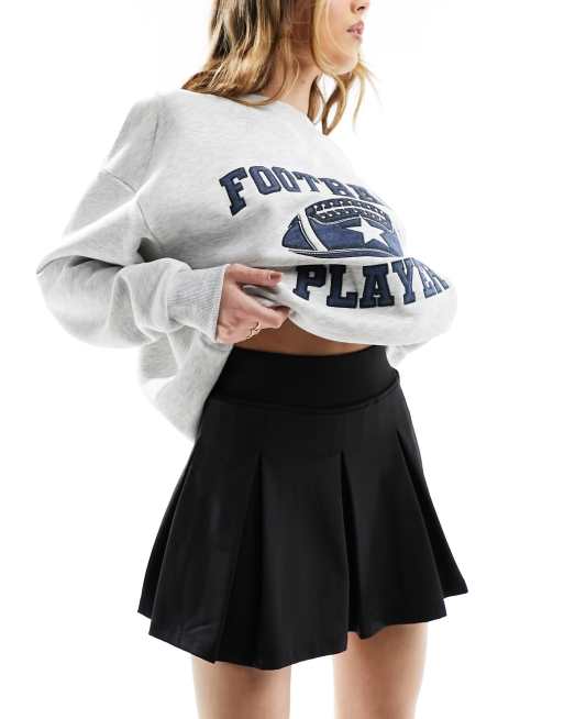 Miss Selfridge – Czarne plisowane spódnicospodnie mini w stylu tenisowym