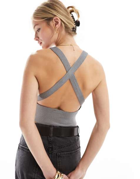 Miss Selfridge – Czarny krótki top z prążkowanej dzianiny - view 1