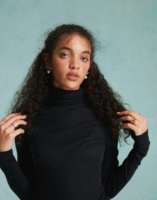 Miss Selfridge – Czarny prześwitujący top z długimi rękawami i golfem, 3 z 4