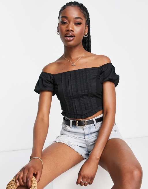 Miss Selfridge – Czarny teksturowany top z dekoltem bardot z bufkami 