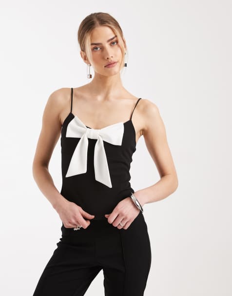 Miss Selfridge – Czarny top na ramiączkach z kontrastową kokardką - view 1