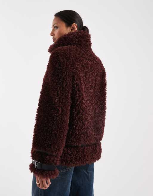 Miss Selfridge – Czekoladowa kurtka typu aviator oversize z kożuszka, 4 z 4