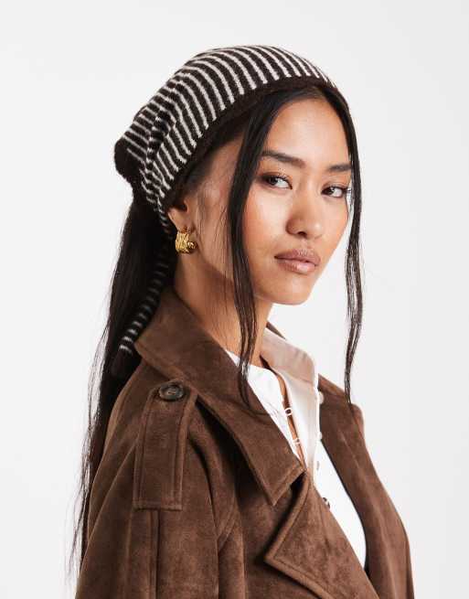 Miss Selfridge – Czekoladowo-kremowy trójkątny szalik z frędzlami z dzianiny z domieszką wełny w paski