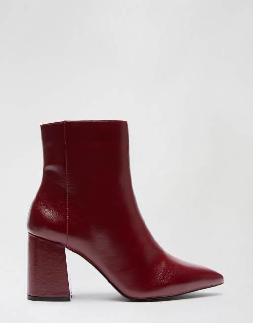 Miss Selfridge – Czerwone, lakierowane buty do kostki