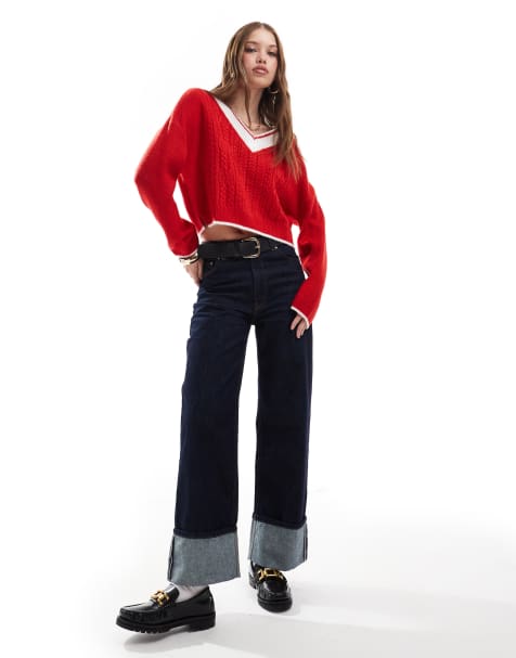 Miss Selfridge – Czerwony luźny sweter z dekoltem w szpic w uczelnianym stylu - view 1