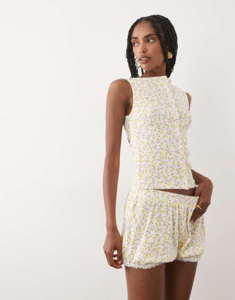 Miss Selfridge - Débardeur d'ensemble boutonné à petites fleurs - view 1