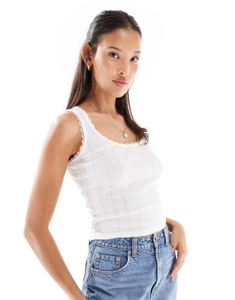 Miss Selfridge - Débardeur en maille pointelle avec bords en dentelle - Blanc - view 1