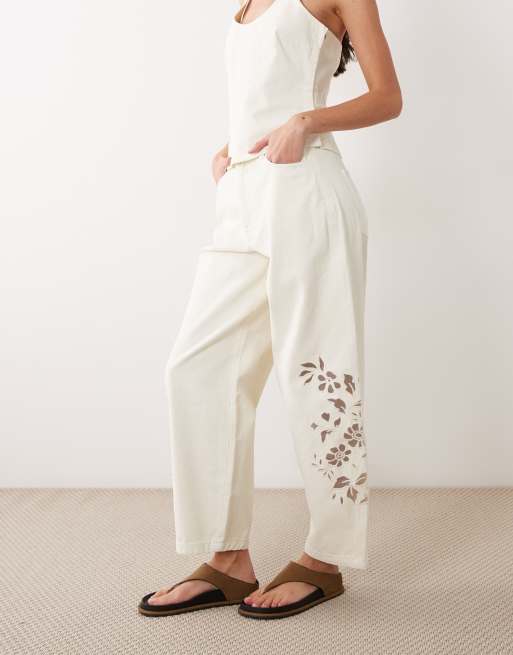 Miss Selfridge - Denim jeans met uitsnijdingen in ecru met wassing, 2 van 5