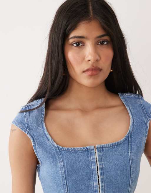 Miss Selfridge - Denim korsettop in mid-wash blauw, 2 van 4