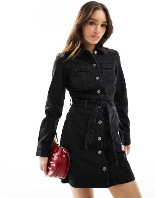 Miss Selfridge - Denim mini-jurk met lange mouwen en kraagdetail in zwart met wassing
