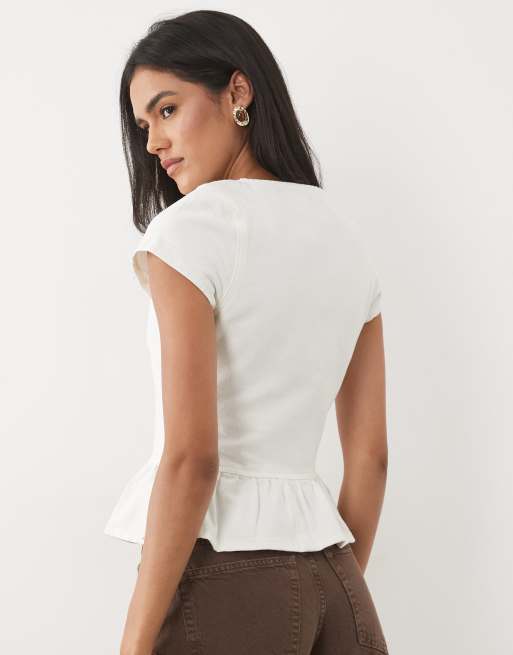 Miss Selfridge Denim-Top mit kurzen Ärmeln und Schößchen im Set in Cremeweiß, 4 von 4