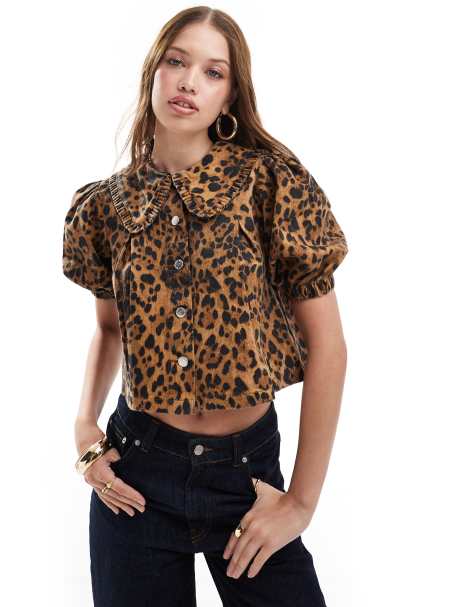Miss Selfridge - Denimbluse med leopardprint og flæsekrave - view 1