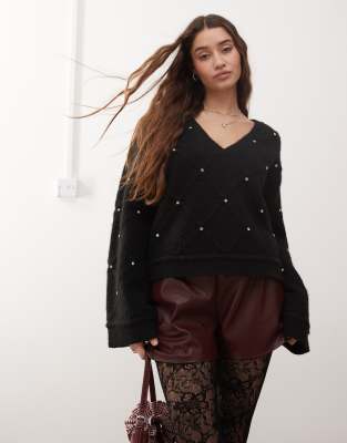 diamond pattern embellished wide sleeve sweater in black