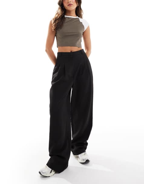 Miss Selfridge – Dopasowane czarne spodnie z szerokimi nogawkami - view 1