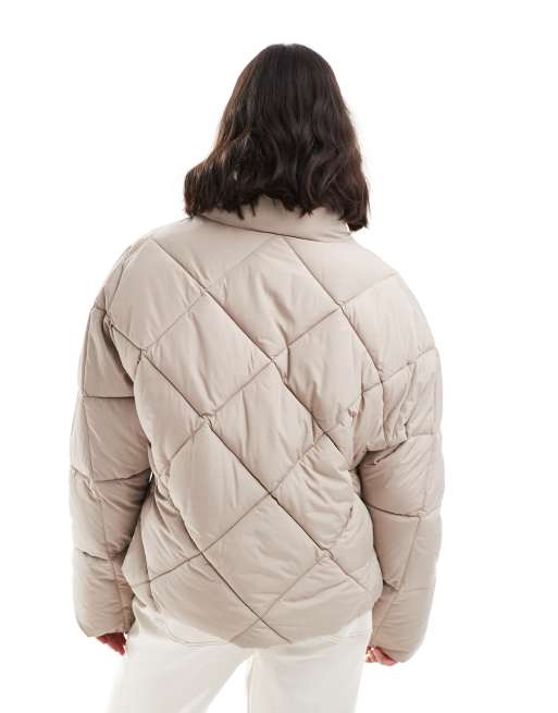 Miss Selfridge - Doudoune courte oversize et matelassée à col cheminée - Champignon, 2 de 4