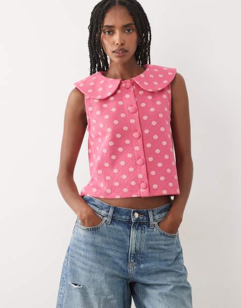 Miss Selfridge – Durchgeknöpftes Tanktop in Rosa mit Polka Dots und Bubikragen - view 1