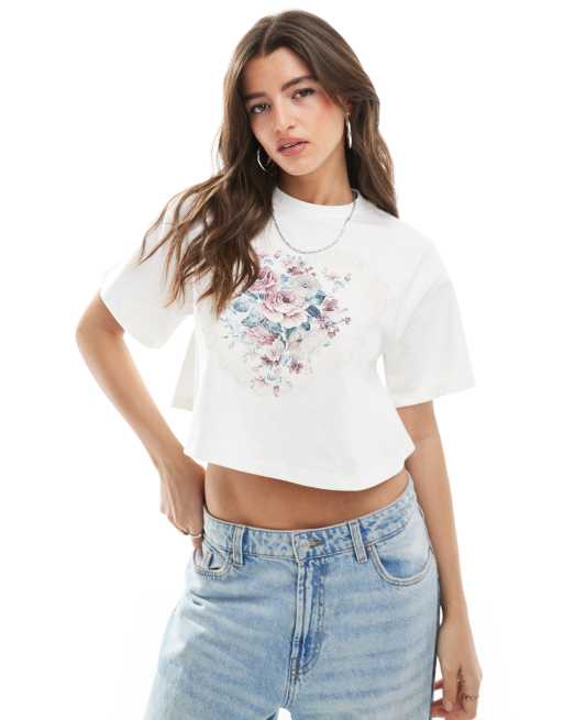 Miss Selfridge - Ecrufarvet bred cropped T-shirt med vintage-inspireret hjerteprint med blomstermønster