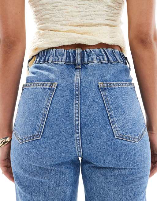 Miss Selfridge elastic waist straight leg jeans in mid wash, 4 of 5