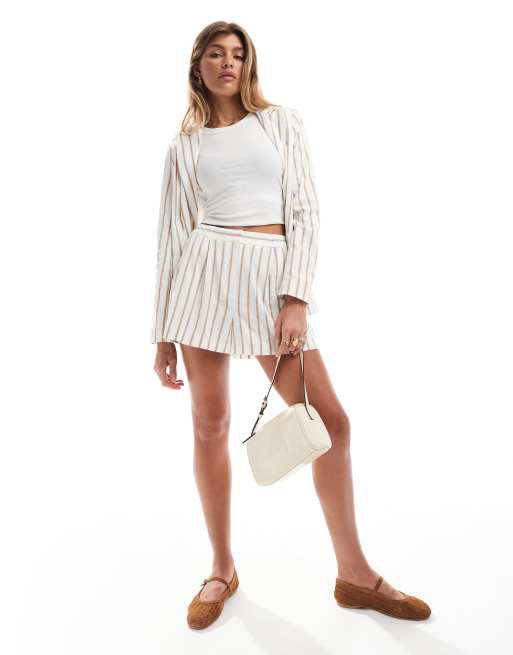 Miss Selfridge – Eleganckie lniane szorty w kolorze naturalnym w paski, część zestawu