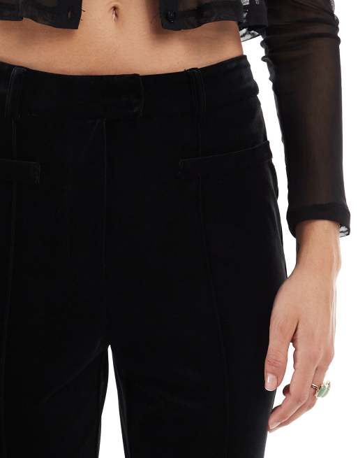 Miss Selfridge - Elegante fluwelen kickflare-broek in zwart, 5 van 5