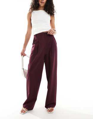 Miss Selfridge - Elegante Hose in dunklem Pflaumenlila mit weitem Schnitt-Rot